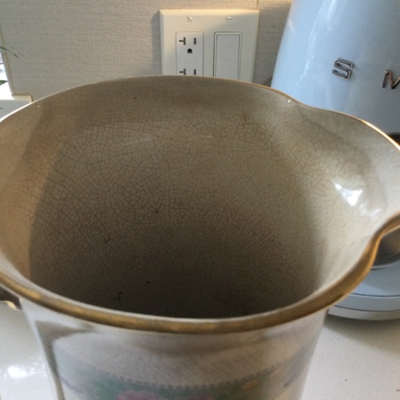 Beautiful large ANTIQUE HAND PAINTED PORCELAIN PITCHER  GOLD TRIM - Picture 8 of 9